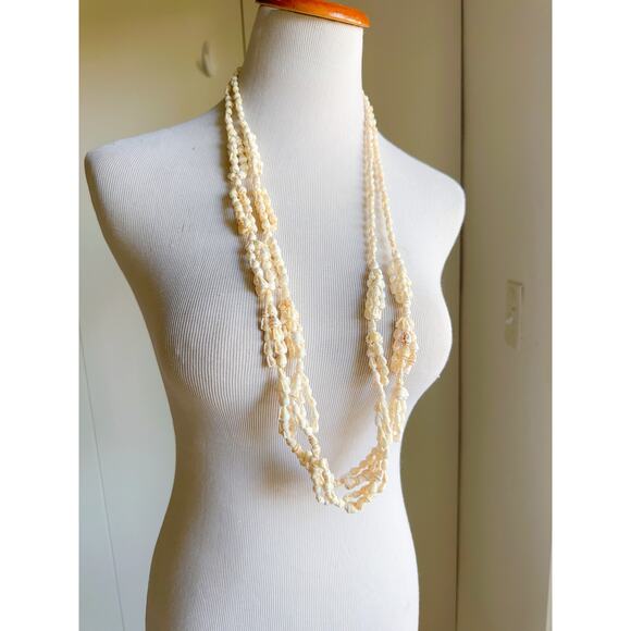 Vintage Set of Seashell Necklace Long Strands Beige Beachy Neutral - Picture 4 of 10